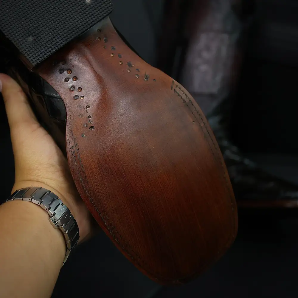 Vínové kožené boty Pirarucu – čtvercová špička