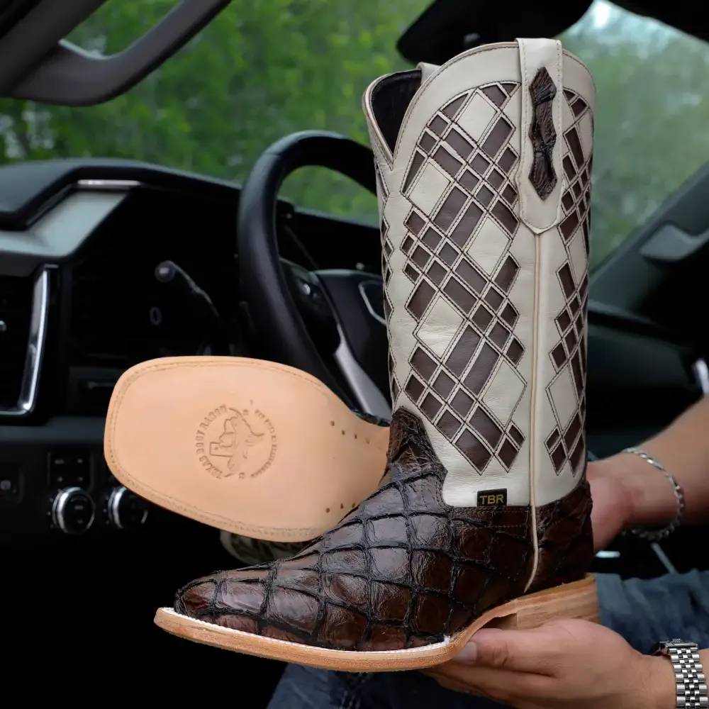 Čokoládově hnědé kožené boty Pirarucu - hranatá špička