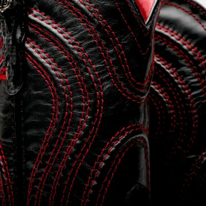 Matné černé jumbo kožené boty z pythonu - hranatá špička