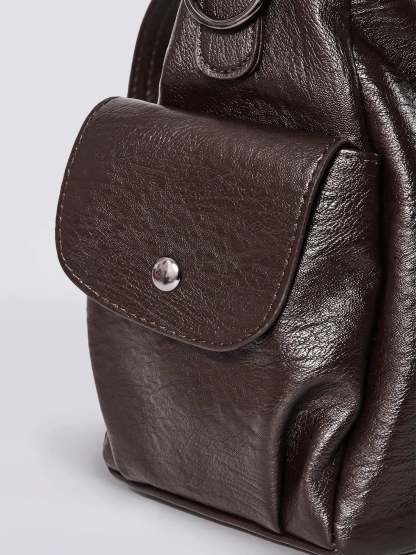 Extra-large capacity vintage-style shoulder bag