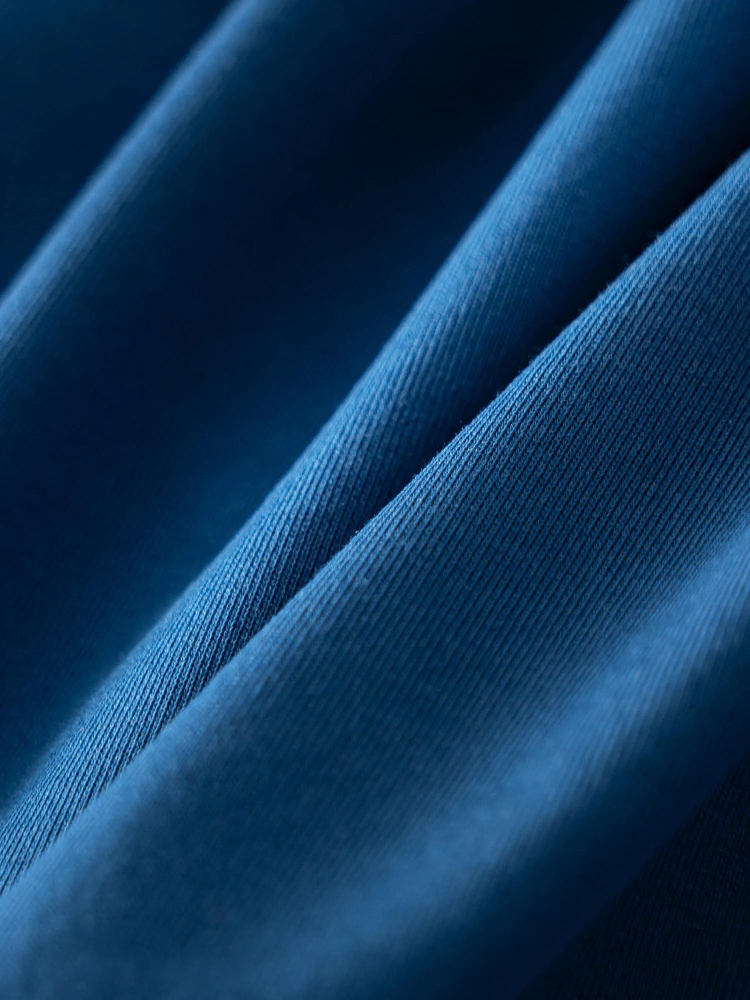 Camicia estiva aderente da uomo di colore blu chiaro