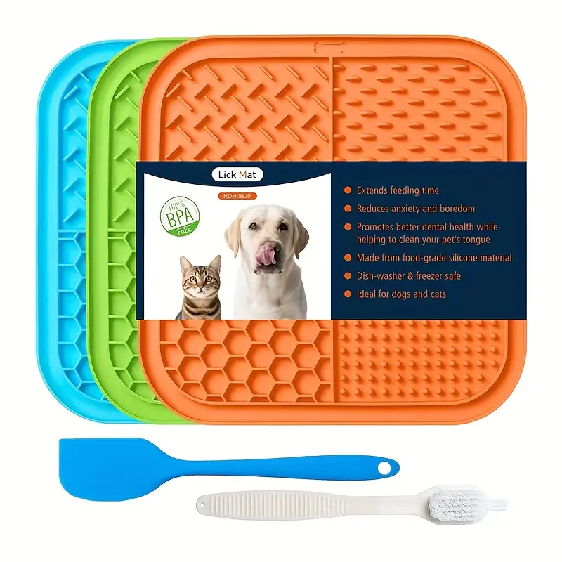 5pcs Set of 3 Colors of Pet Slow Feeding Licking Mats, 1 Scraper, 1 Double-Headed Brush| Cat And Dog Anti-Choking Slow Feeding Tray with Suction Cup, Washable, Easy to Clean, Anti-Anxiety Puzzle Feeder