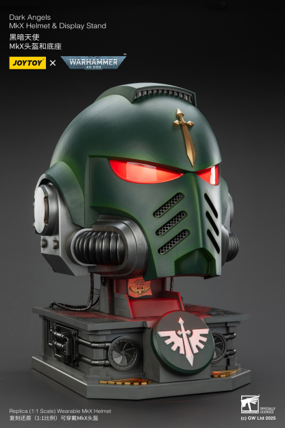 JoyToy WH40K Dark Angels MKX Helmet & Display Stand