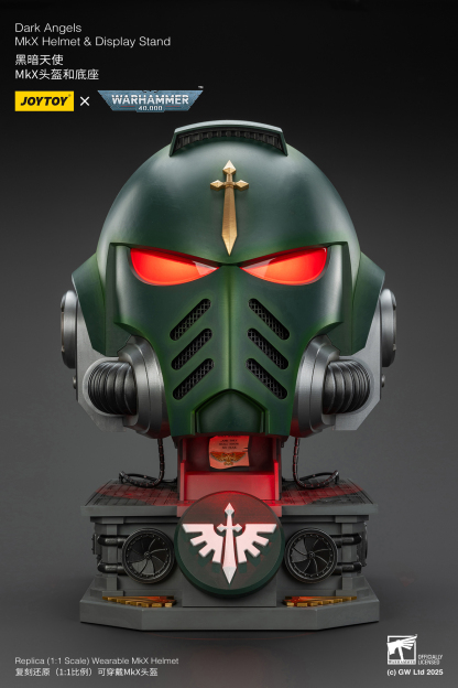 JoyToy WH40K Dark Angels MKX Helmet & Display Stand