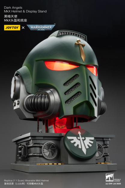 JoyToy WH40K Dark Angels MKX Helmet & Display Stand