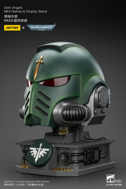 JoyToy WH40K Dark Angels MKX Helmet & Display Stand