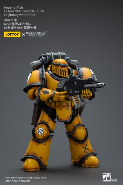 JoyToy WH40K Imperial Fists Legion MKIII Tactical Squad Legionary with Bolter
