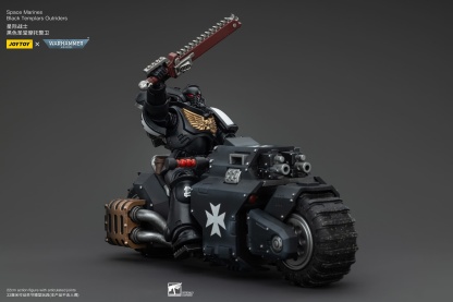 JoyToy WH40K Space Marines Black Templars Outrider Valtus