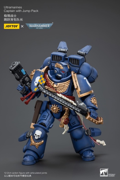 JoyToy WH40K Ultramarines Captain With Jump Pack