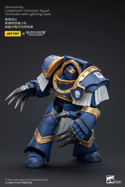 JoyToy WH40K Ultramarines Cataphractii Terminator Squad Terminator with Lightning Claws
