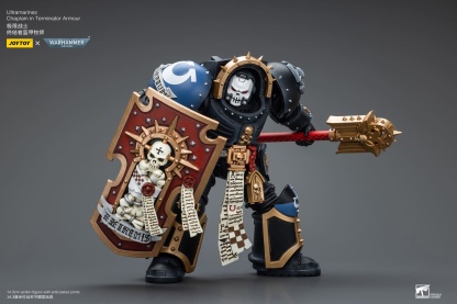 JoyToy WH40K Ultramarines Chaplain in Terminator Armour