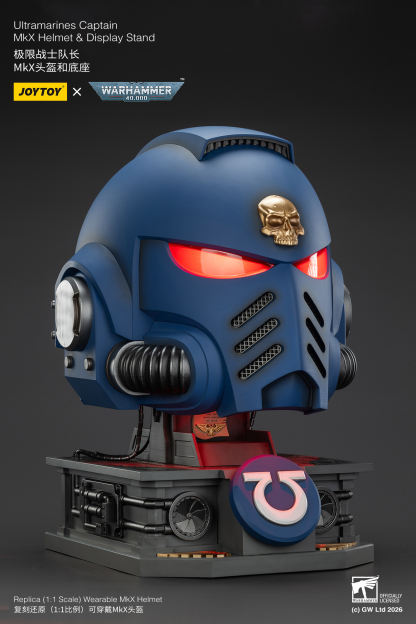 JoyToy WH40K Ultramarines Captain MKX Helmet & Display Stand