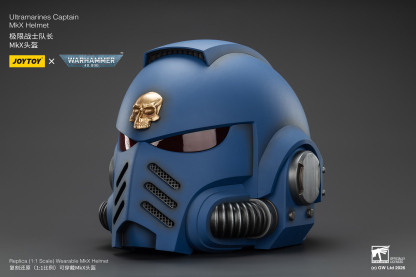 JoyToy WH40K Ultramarines Captain MKX Helmet & Display Stand