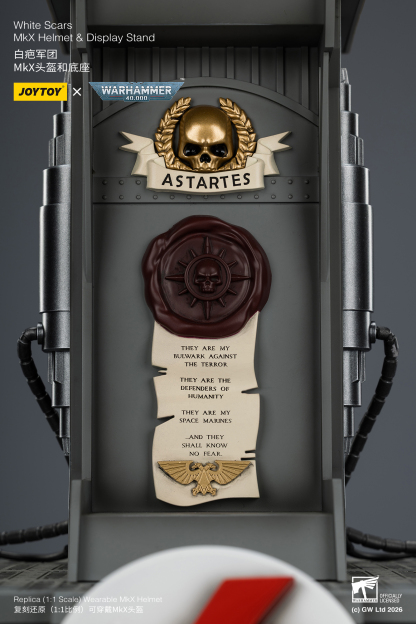 JoyToy WH40K White Scars MKX Helmet & Display Stand