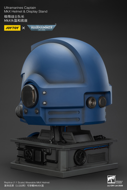 JoyToy WH40K Ultramarines Captain MKX Helmet & Display Stand