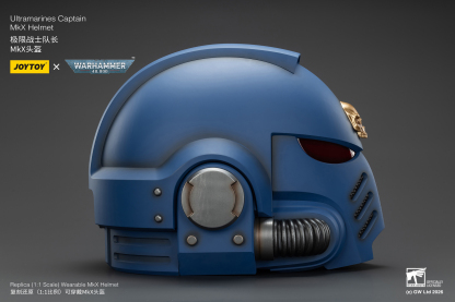 JoyToy WH40K Ultramarines Captain MKX Helmet & Display Stand