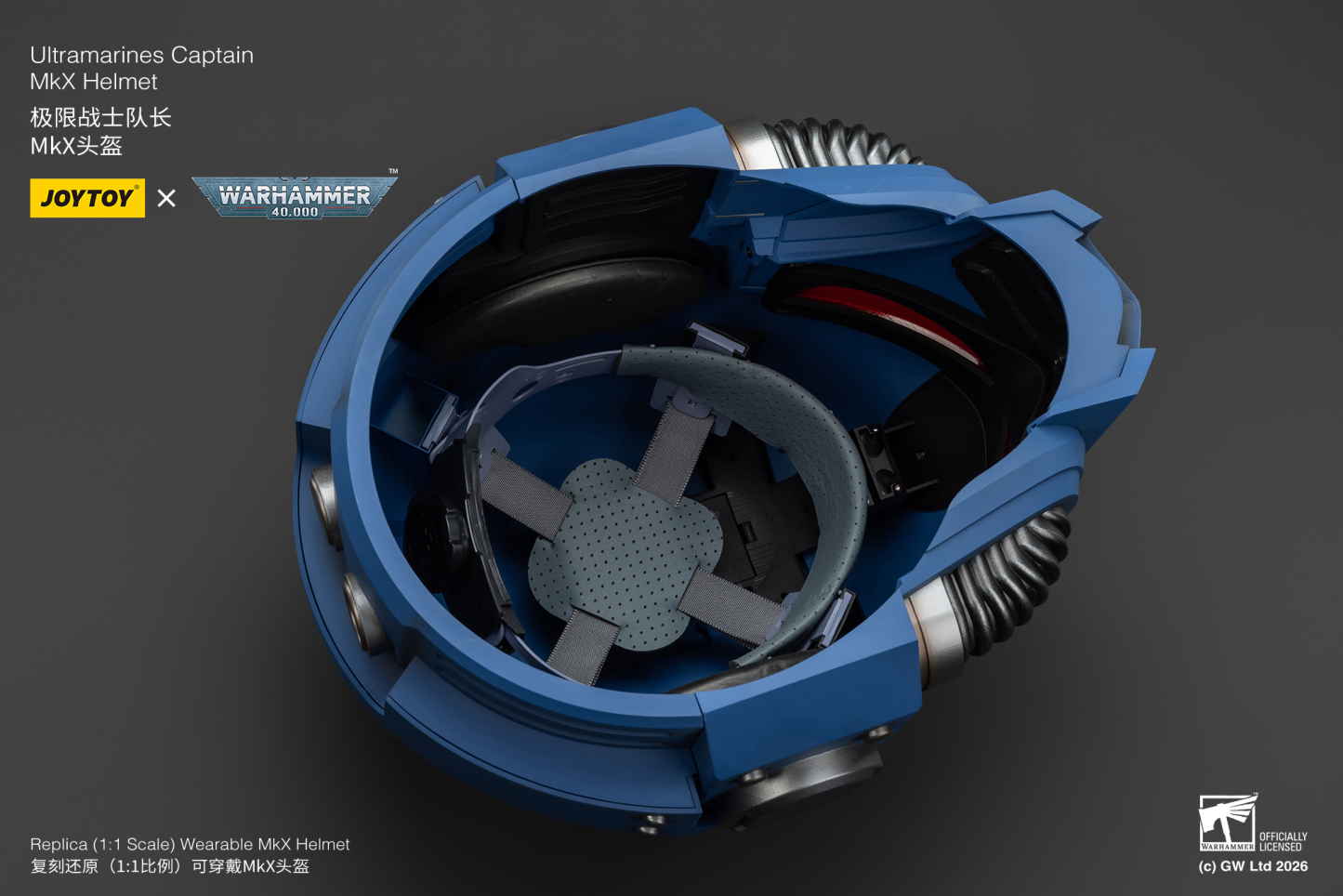 JoyToy WH40K Ultramarines Captain MKX Helmet & Display Stand