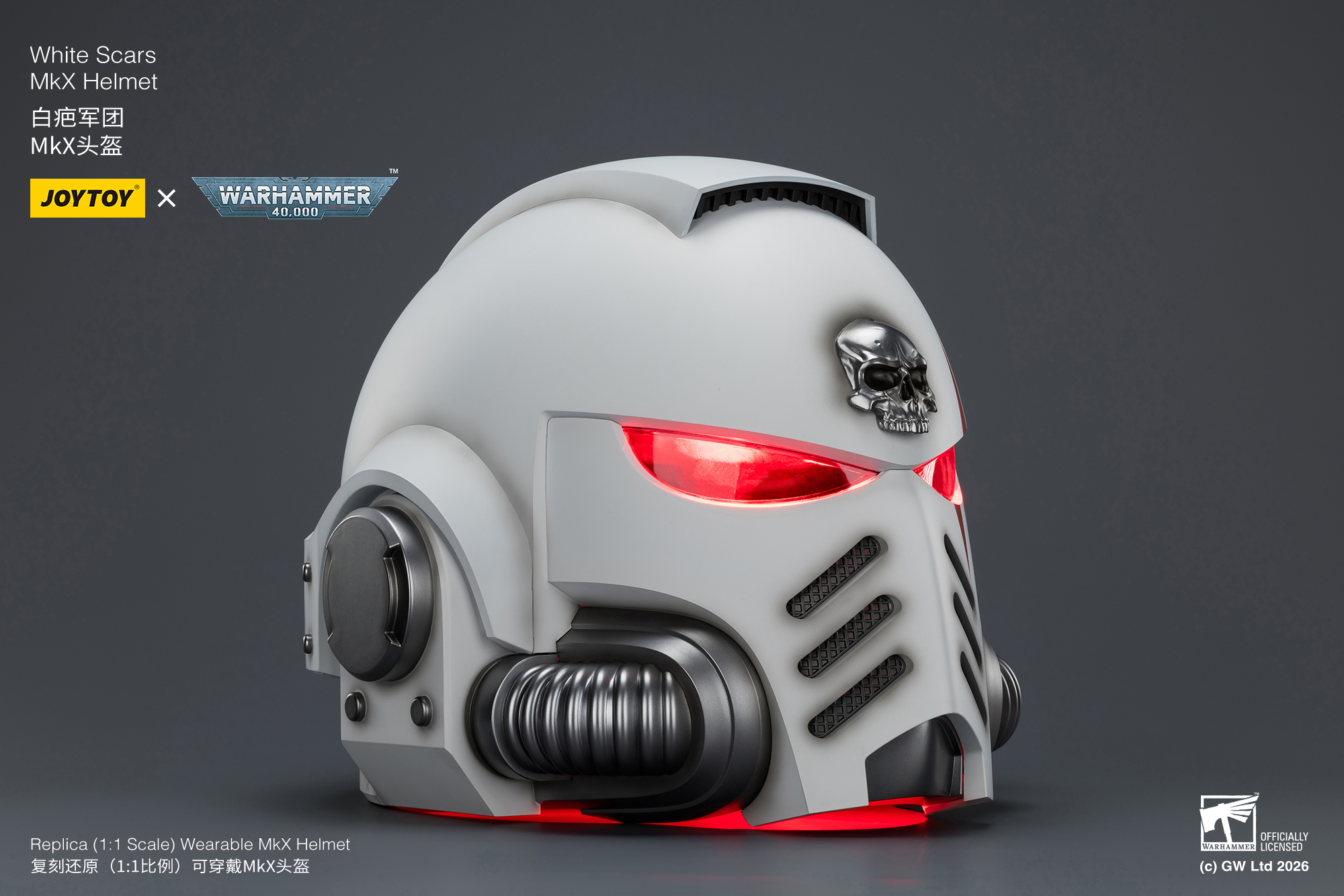 JoyToy WH40K White Scars MKX Helmet & Display Stand