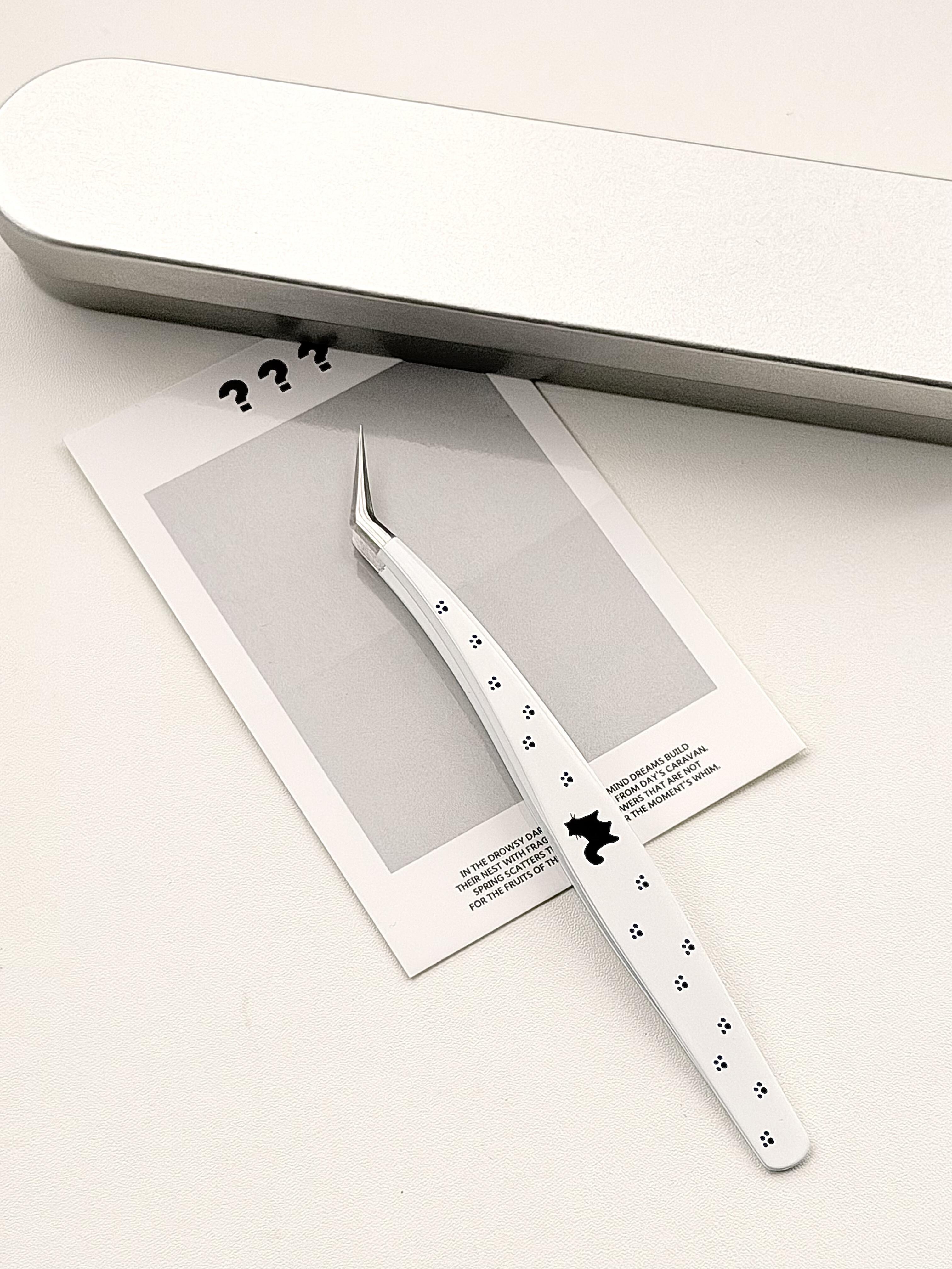 Cute kitty exquisite tweezer