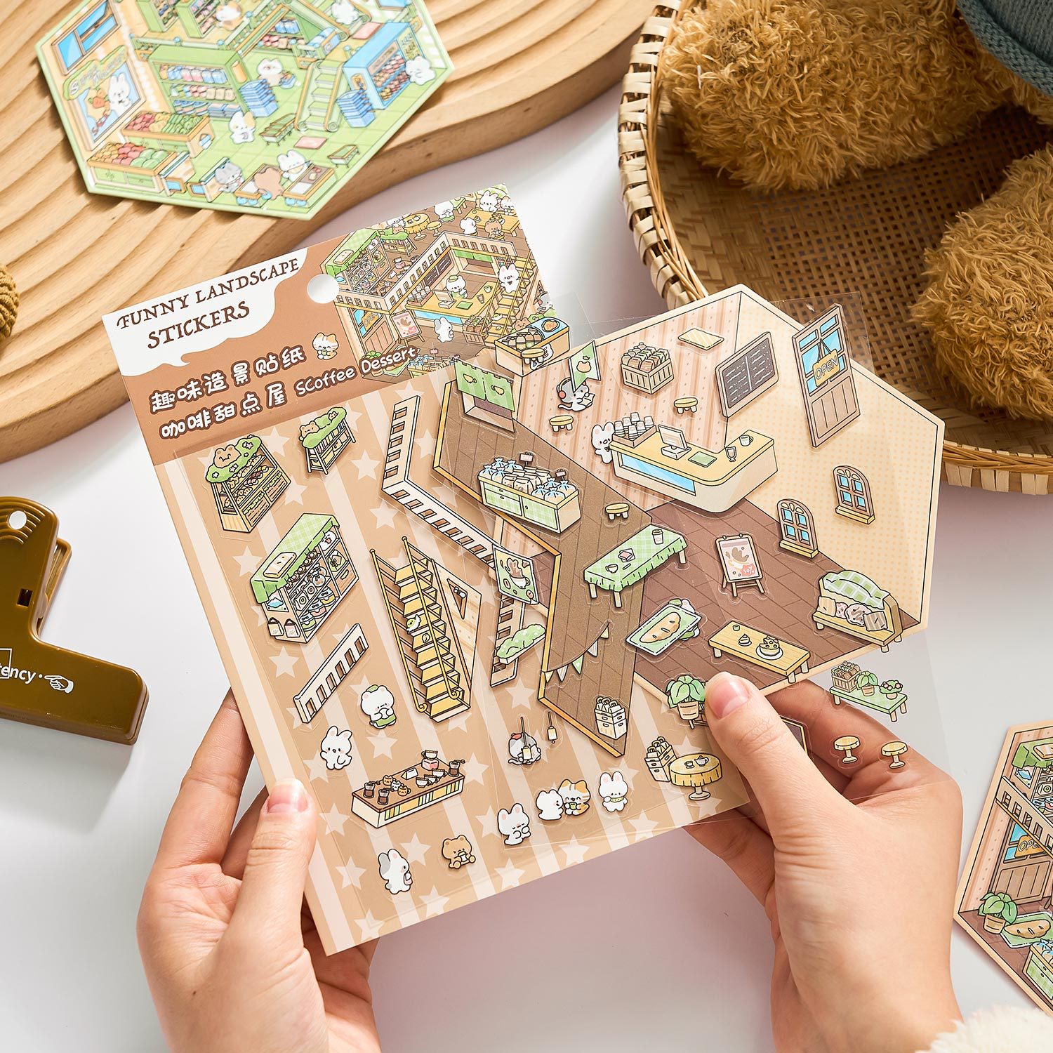 #152 Cute Square Cabin （Size：S)