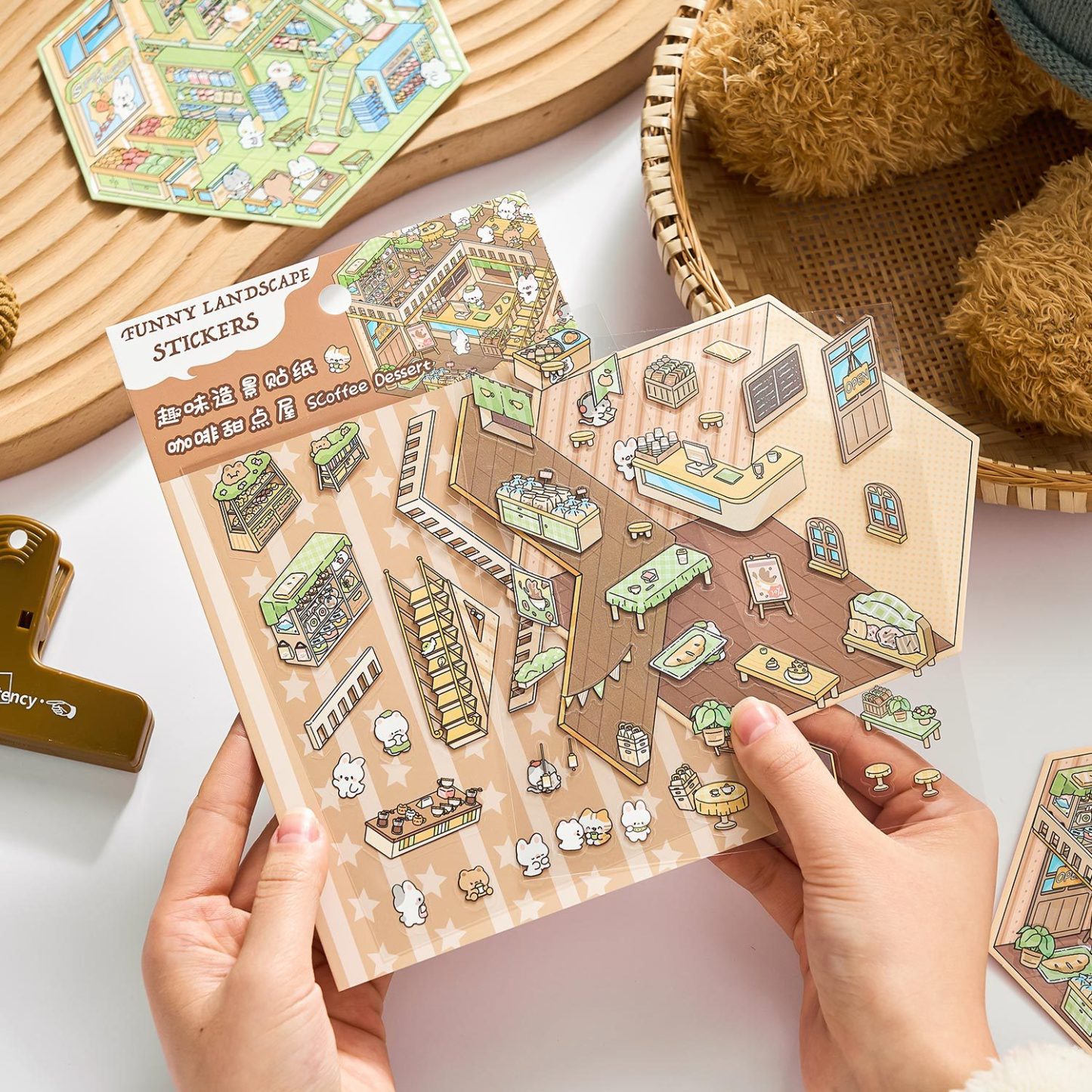 #152 Cute Square Cabin （Size：S)