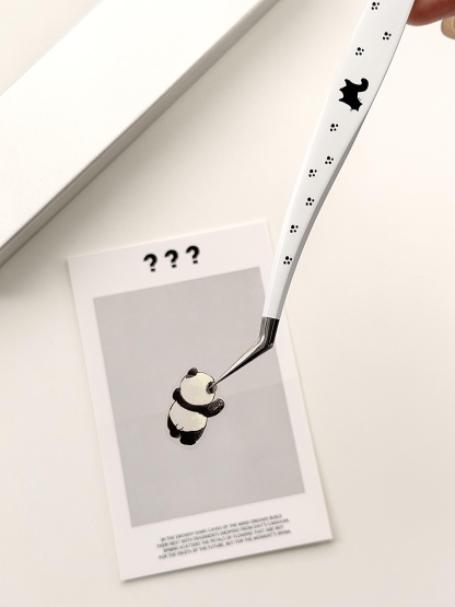 Cute kitty exquisite tweezer