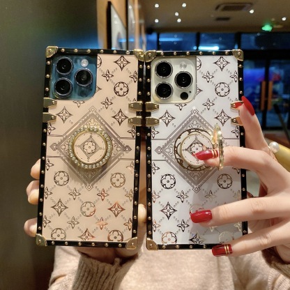 Husă pentru iPhone Trifoi incrustată cu diamante