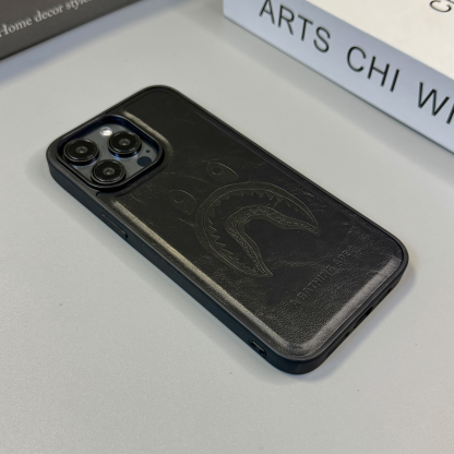 Kožené pouzdro na iPhone