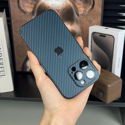 Husă nouă pentru iPhone mată din fibră de carbon [Magsafe]