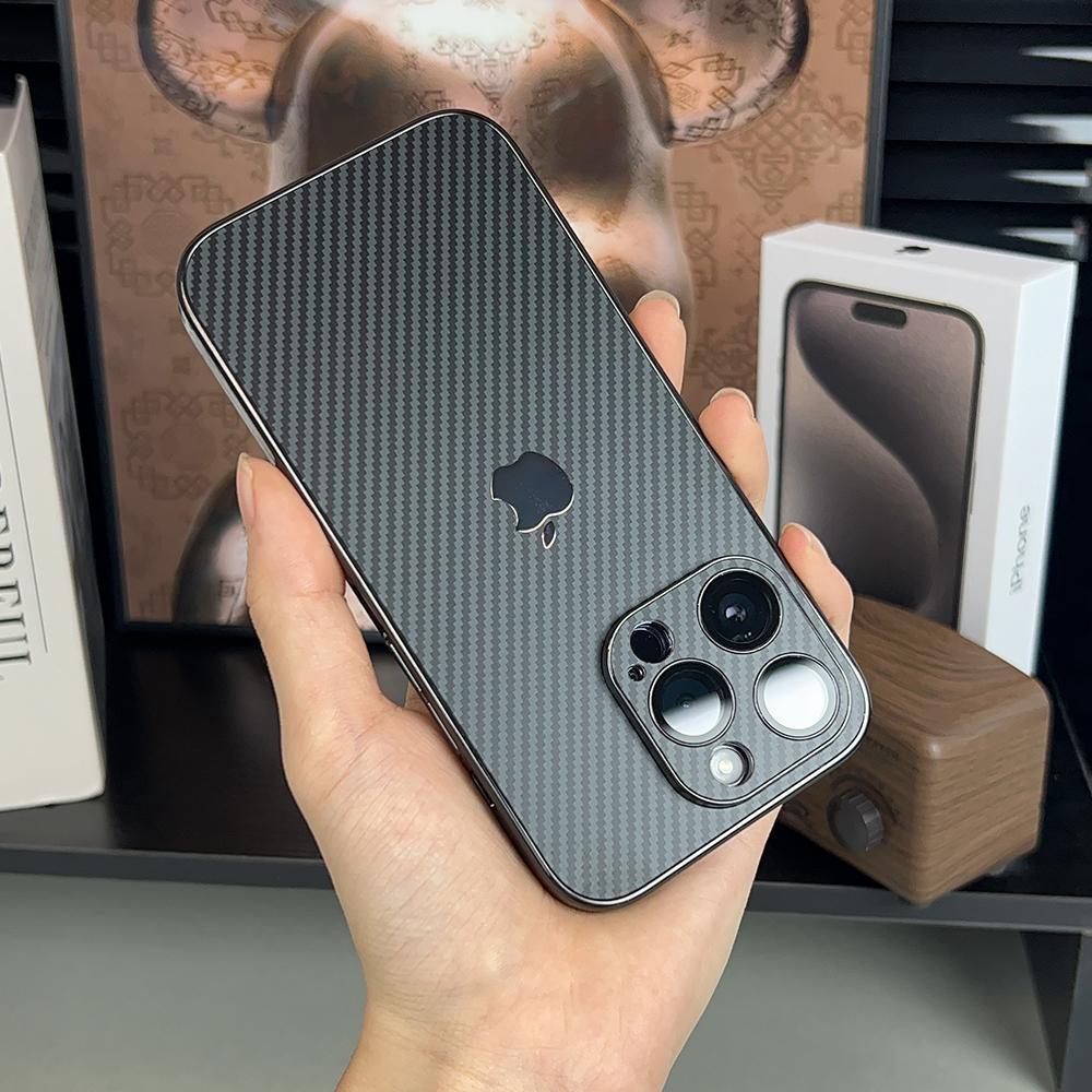 Husă nouă pentru iPhone mată din fibră de carbon [Magsafe]
