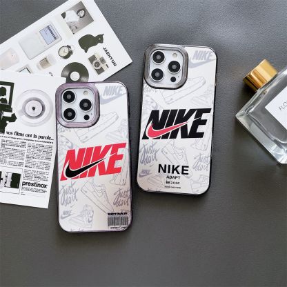 Husă pentru iPhone cu cârlig la modă, textură fibră de carbon, mată