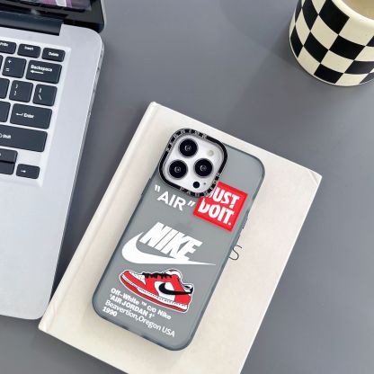 Σπορ θήκη για iPhone με αποκλειστική σχεδίαση