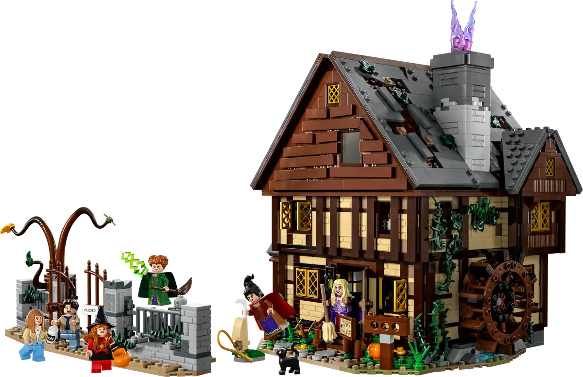 Disney Hocus Pocus: The Sanderson Sisters' Cottage