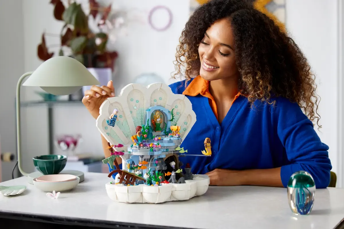 The Little Mermaid Royal Clamshell