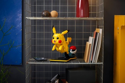 Pikachu e Poké Ball