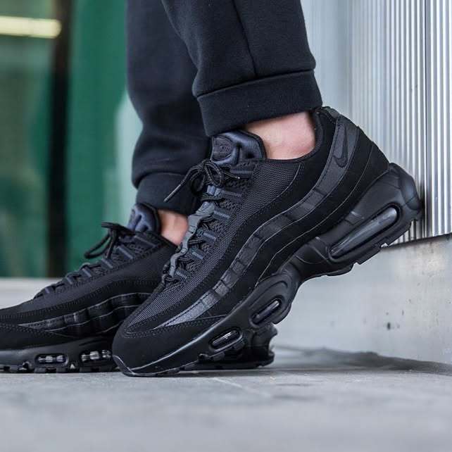 nithtke Air Max 95 Essential Black