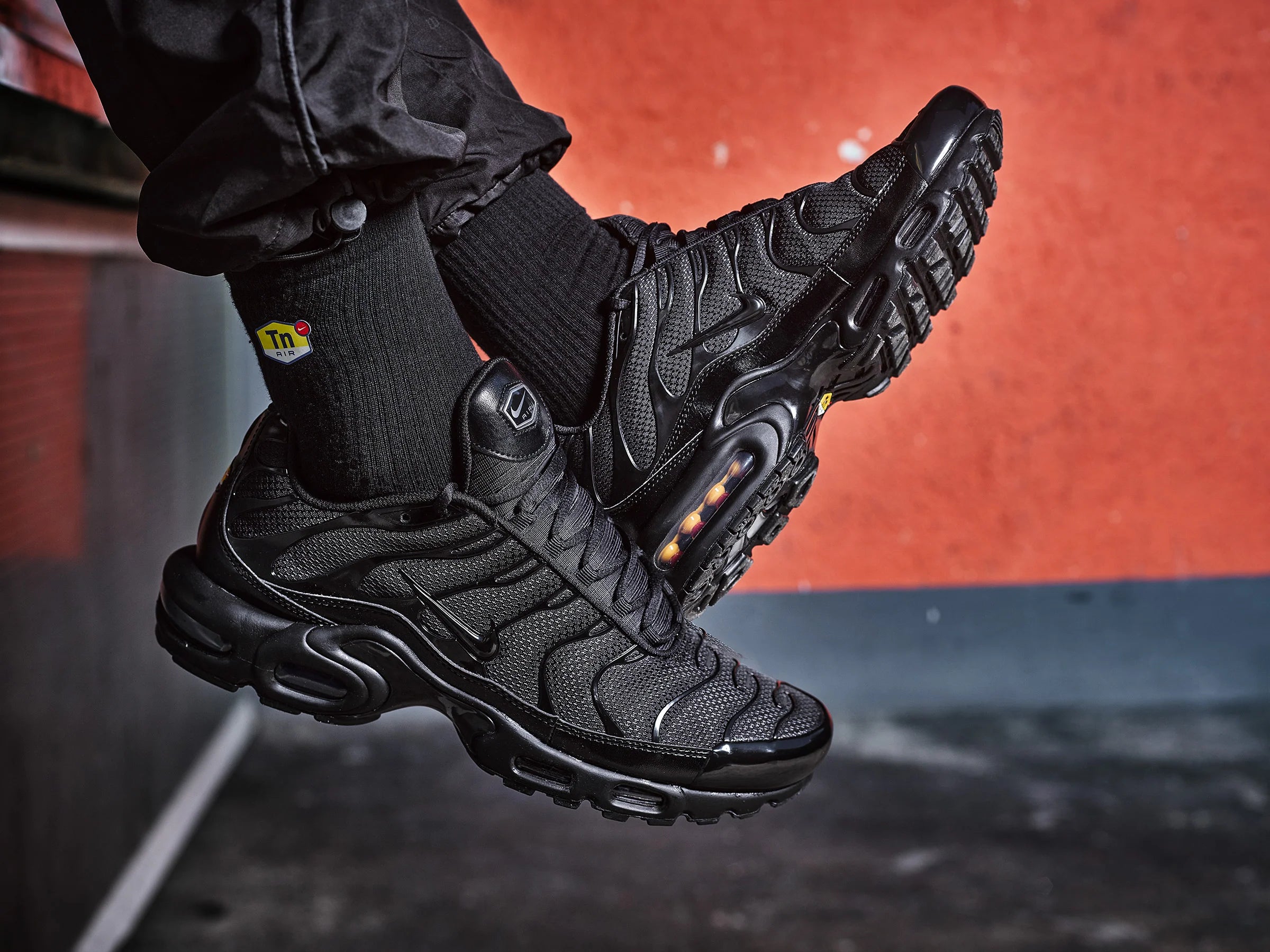 nithtke Air Max Plus Triple Black