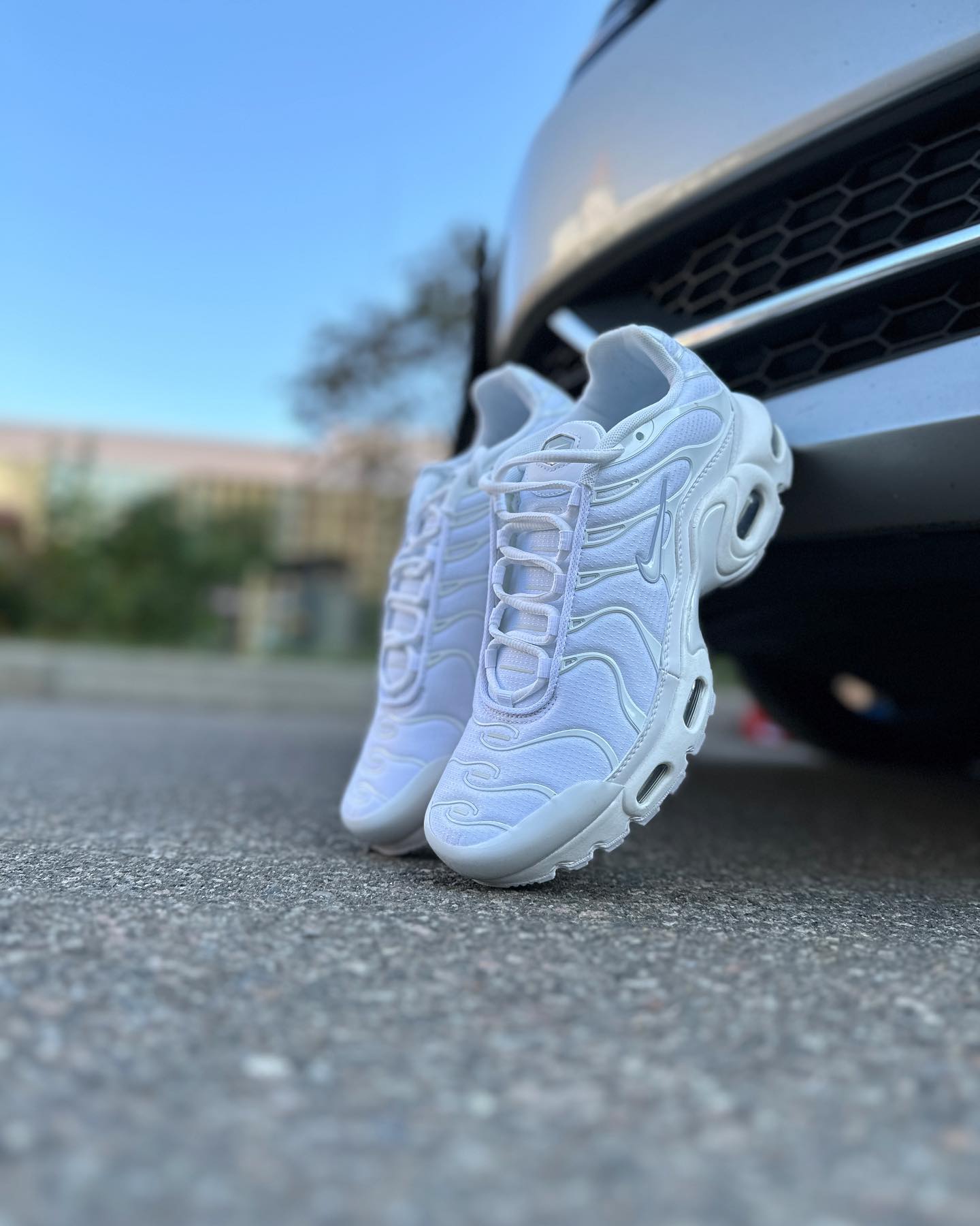 nithtke Air Max Plus Triple White