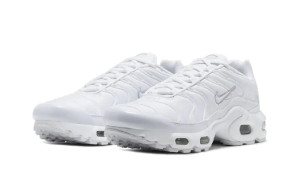 nithtke Air Max Plus Triple White