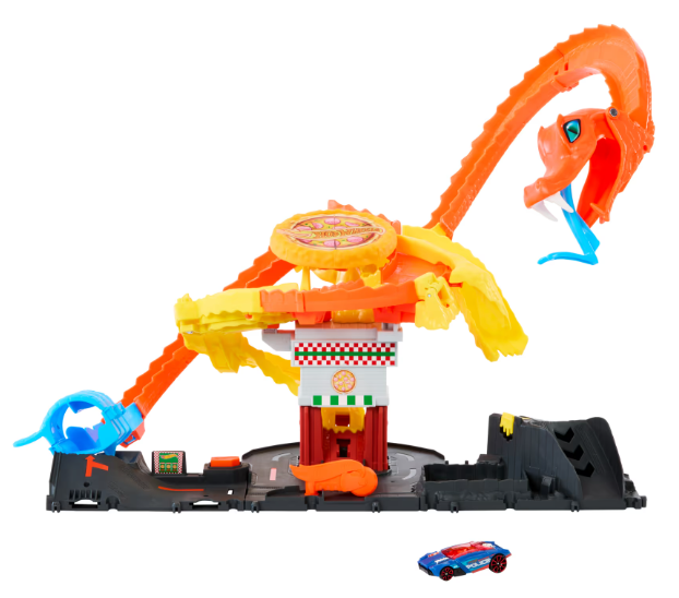 Hot wheels – attacco del cobra in pizzeria, playset con pista a spirale e funzione a scomparsa casuale con 3 percorsi, veicolo incluso