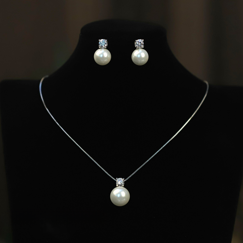 12-14 mm Freshwater Pearl & Sasha Necklace