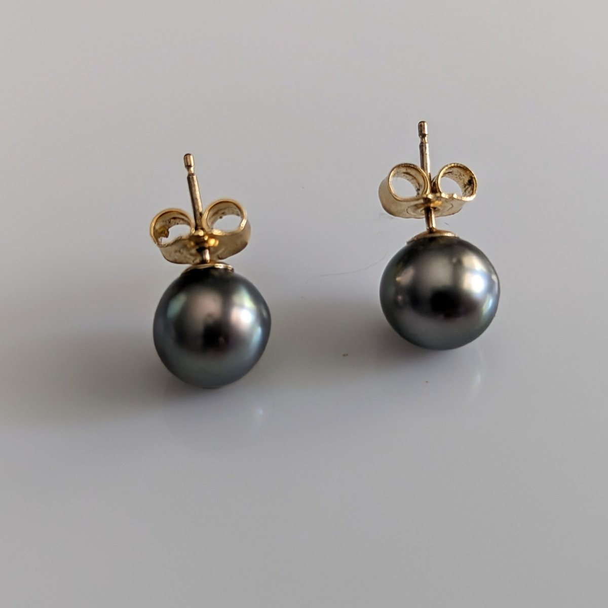 9-10mm Tahitian Pearl Stud Earrings