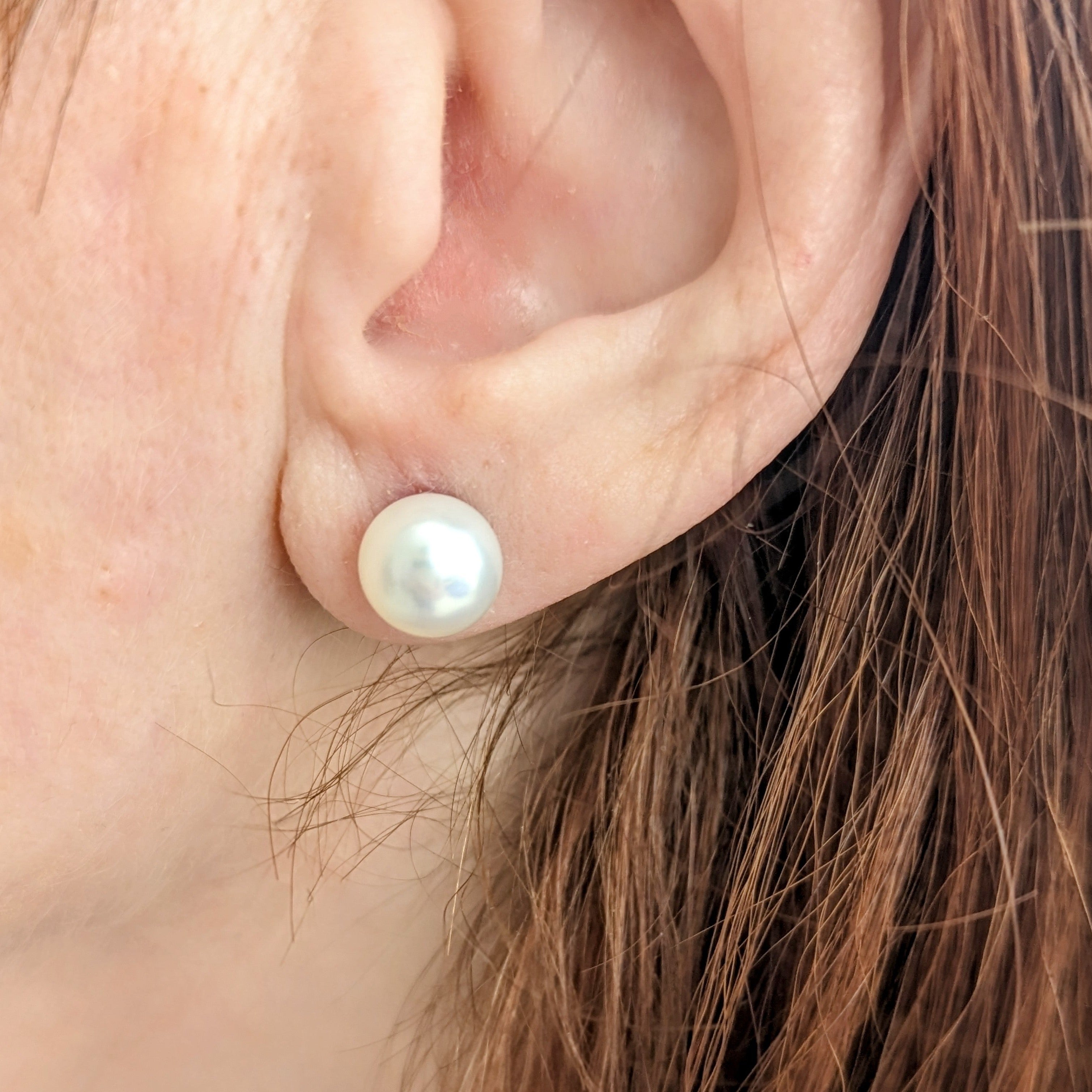 8.0-8.5mm White Akoya Pearl Stud Earrings