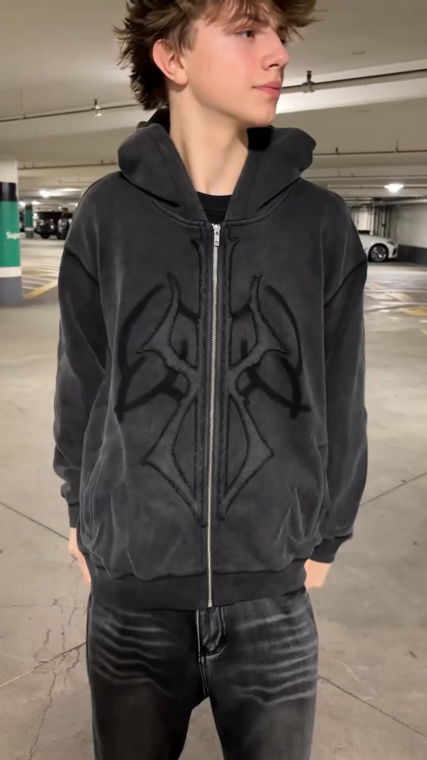 Brand of Sacrifice Zip up -B.K-Ship on Feb 05th