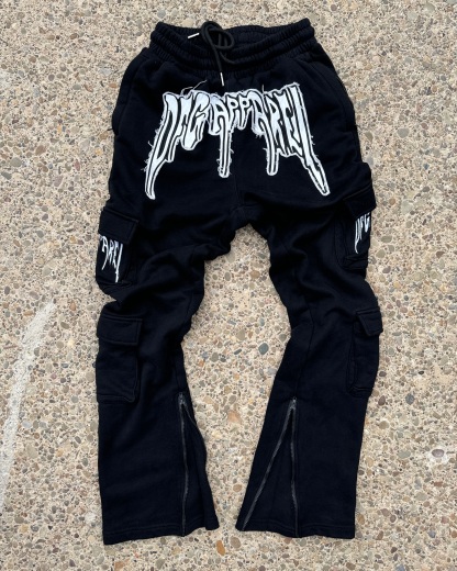 Casual pants with zipper bottoms