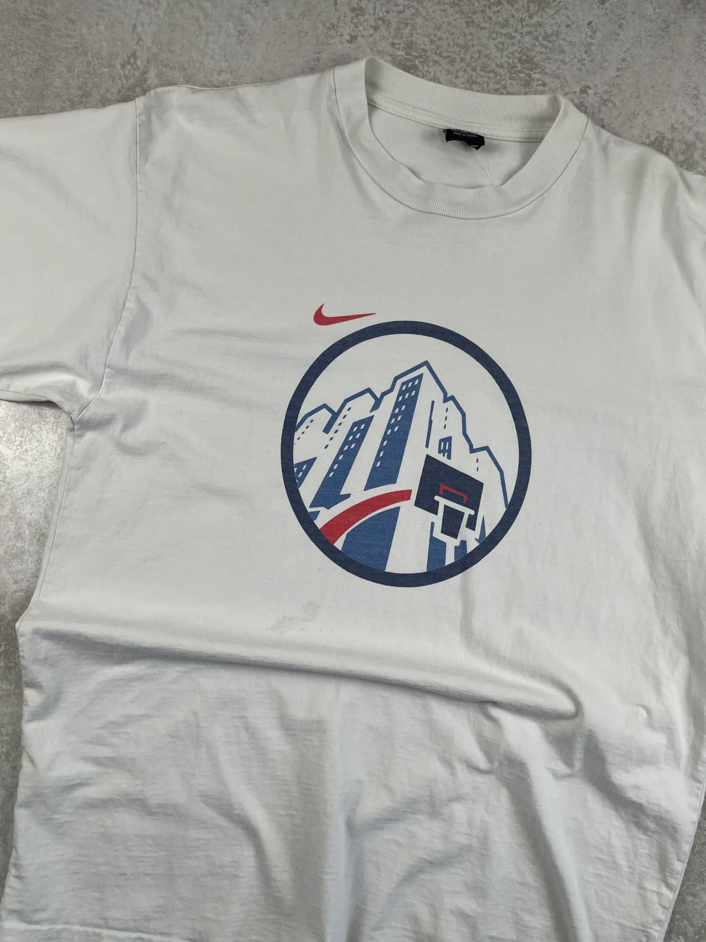 Nike 90s T-shirt Image - 2