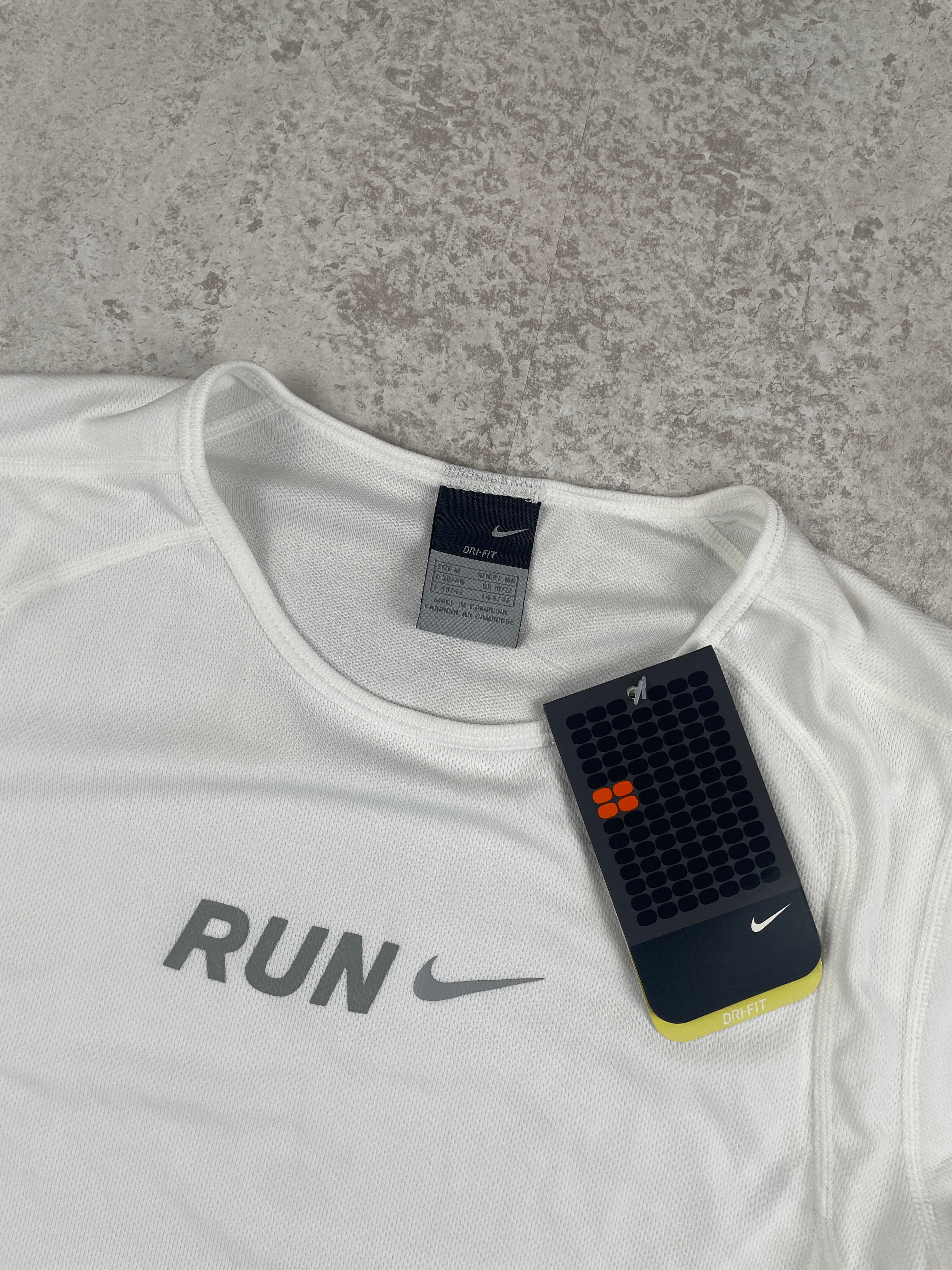 Nike T-shirt 00's (XS) Image - 3