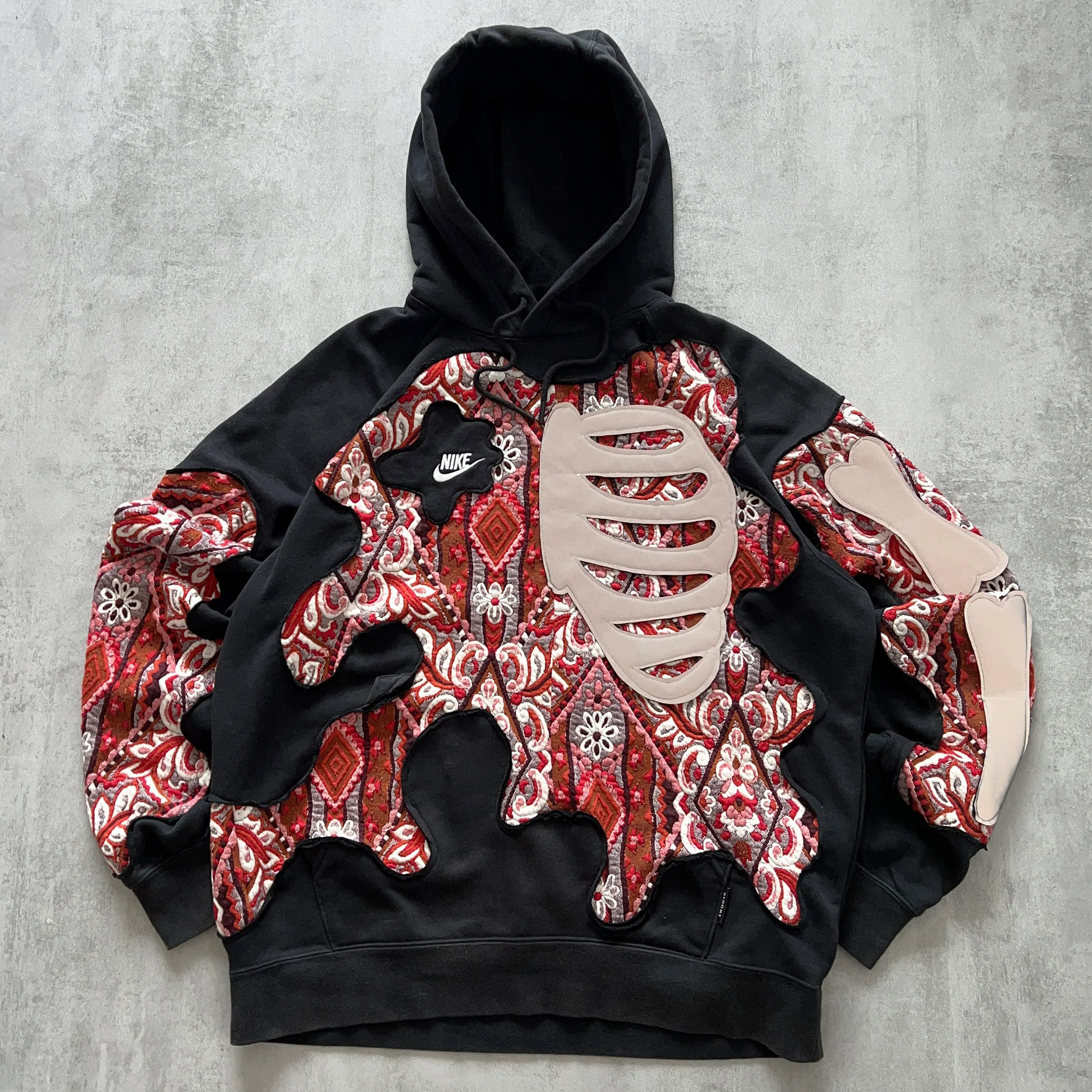 'BONES' REFLECTIVE HOODIE (L)