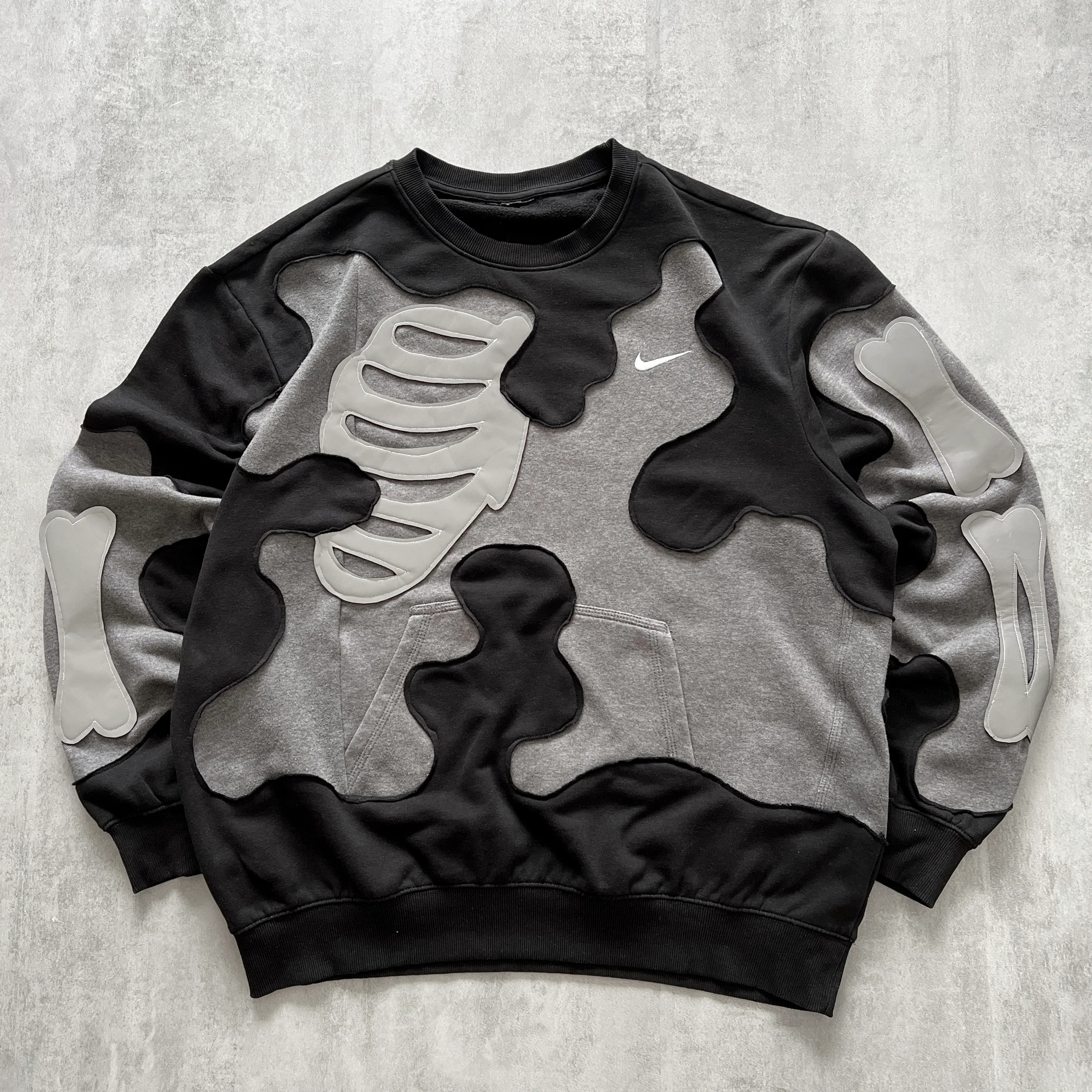 'BONES' REFLECTIVE SWEATSHIRT (L)