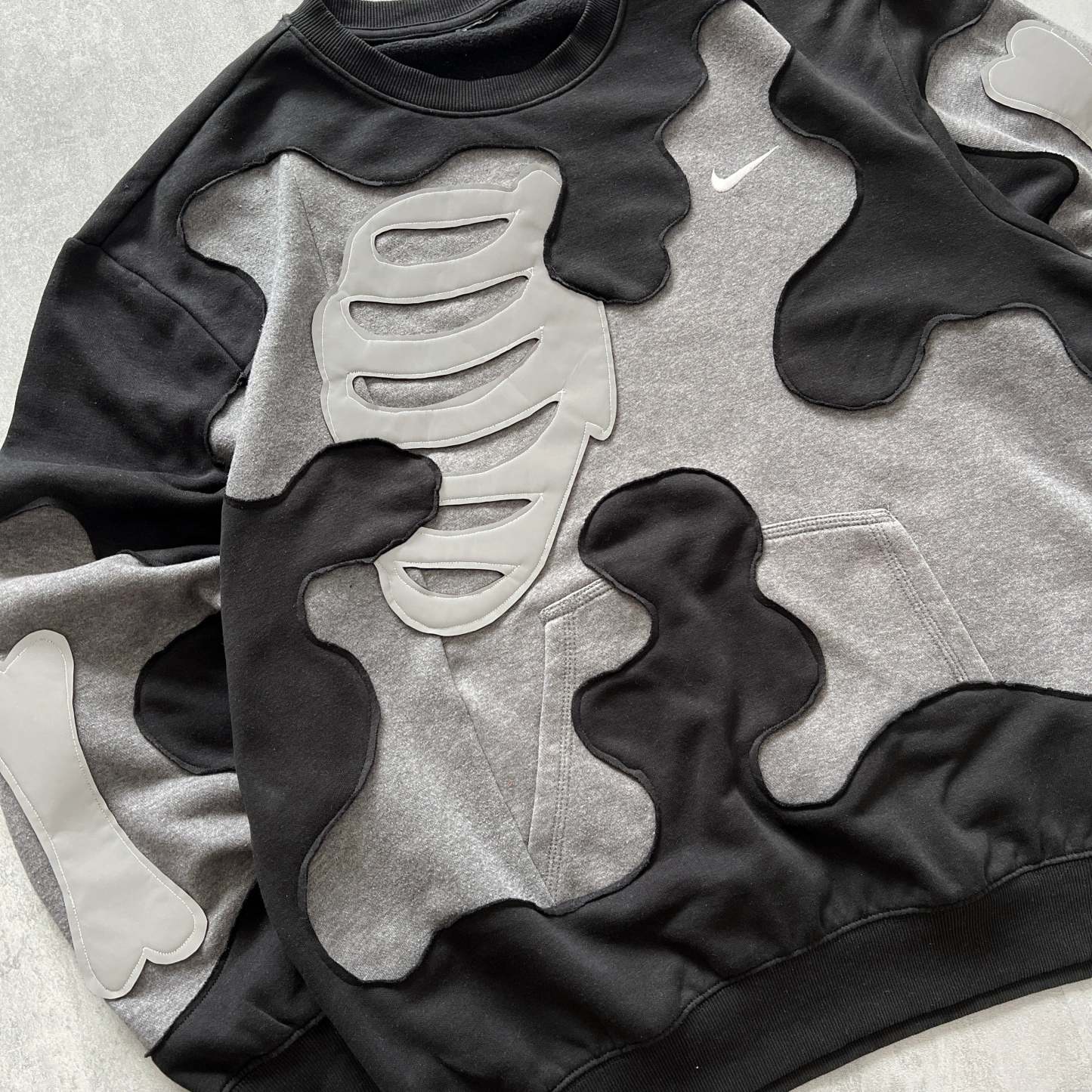 'BONES' REFLECTIVE SWEATSHIRT (L)